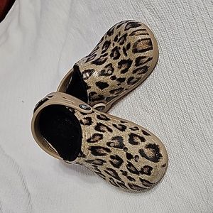 Leopard print Crocs